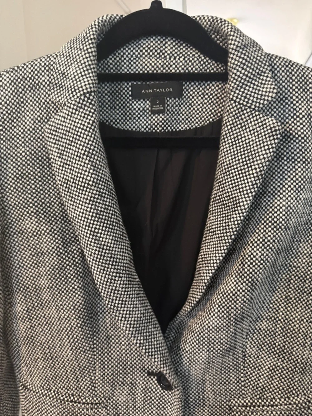 Ann Taylor Black and White Tweed Blazer
